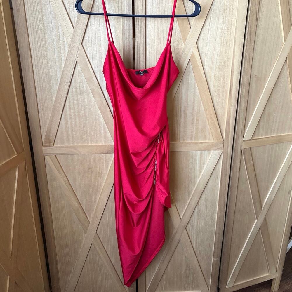 Q USA Medium Red Bodycon Sleeveless Mini Dress